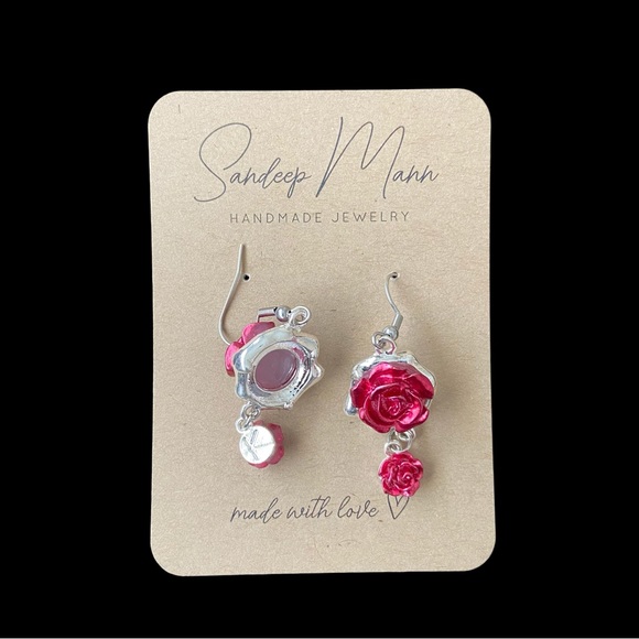 Handcrafted rose earrings - Picture 2 of 3